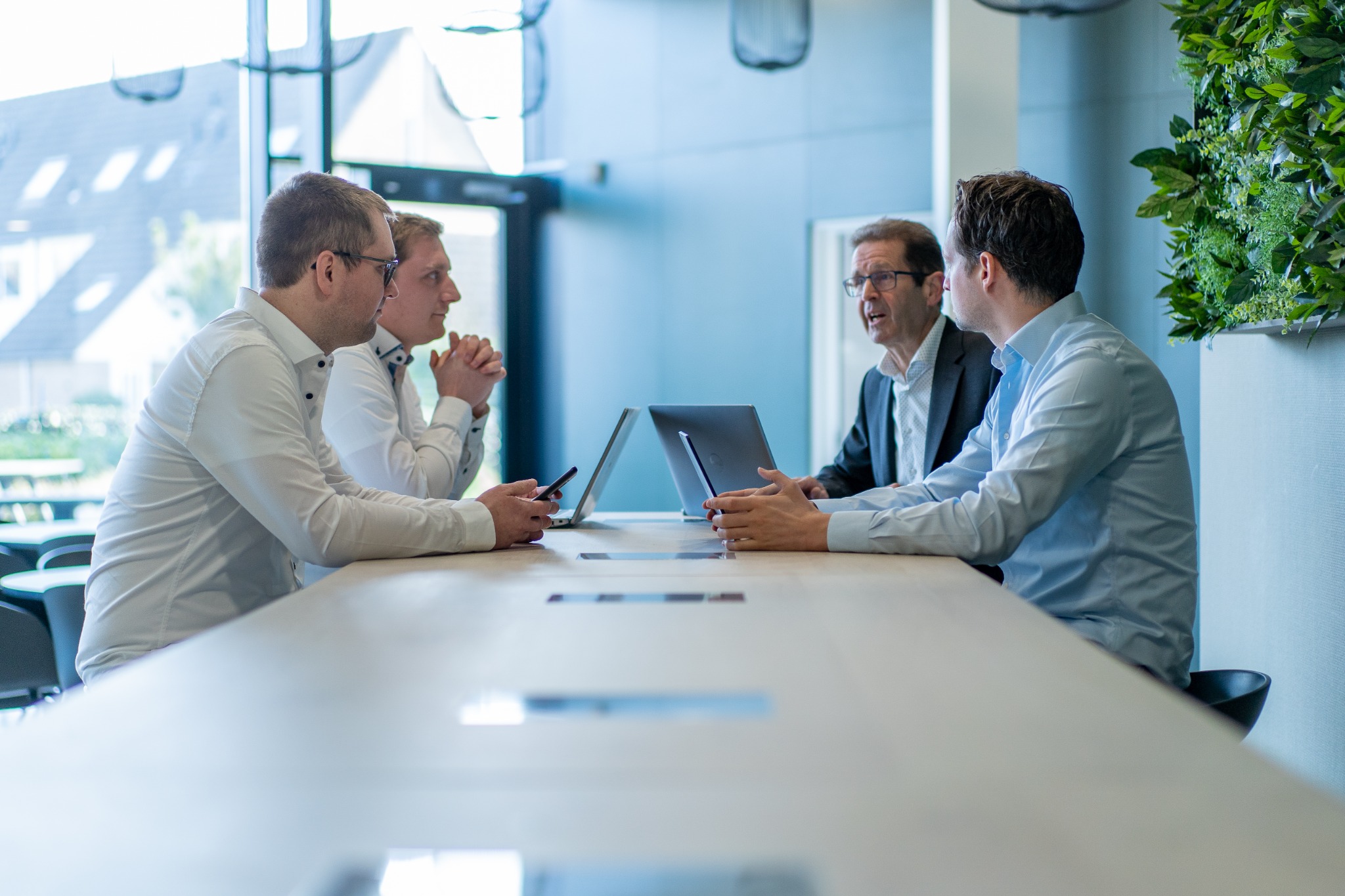 Scope4mation collega’s werken samen